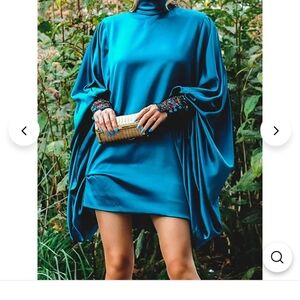 Loose Batwing Sleeves Mini Dress